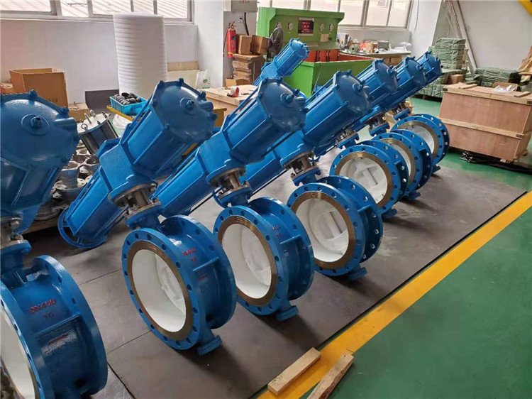 �c���´��ڴ��_��D